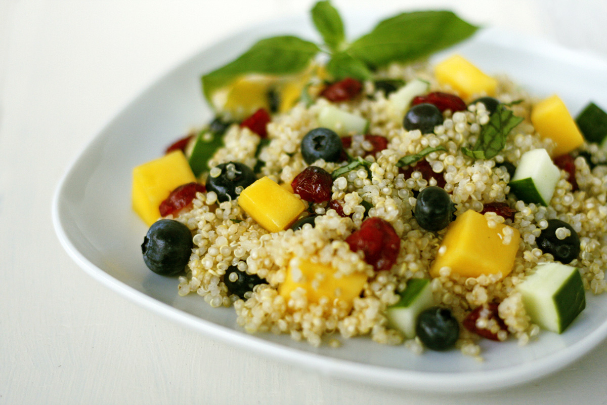 Salada de Quinoa com Mirtilo